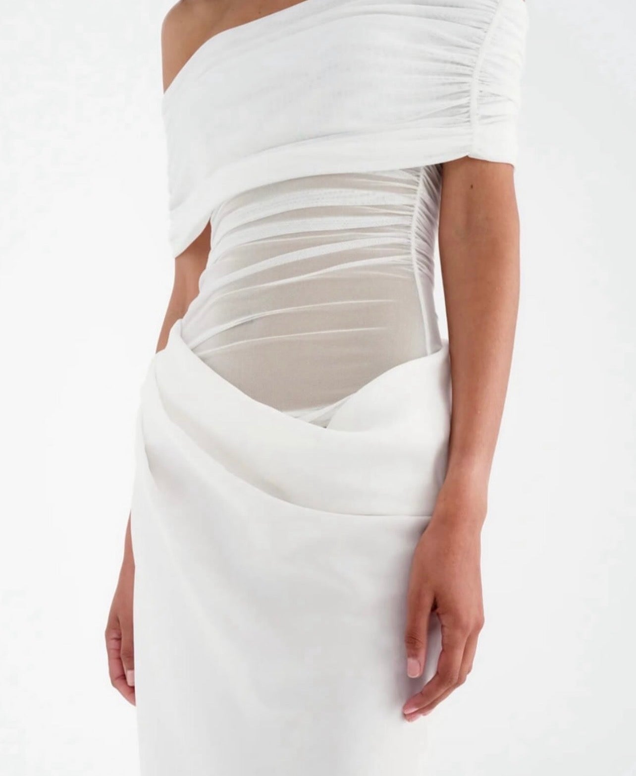 Benni Nico Off The Shoulder Maxi Dress - White
